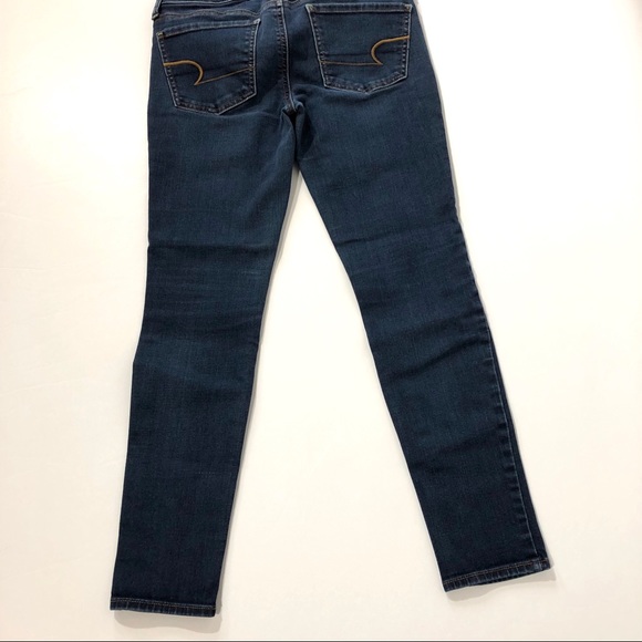 American Eagle Low Rise Distressed Jegging 2 Short - Picture 7 of 8